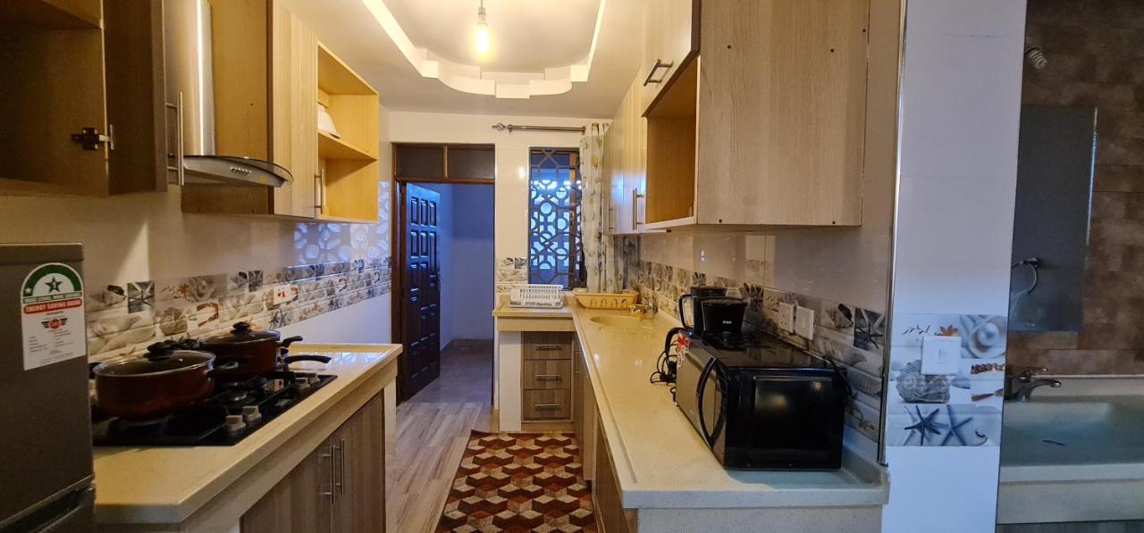 The Festival Fully Furnished Apartments 몸바사 외부 사진